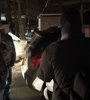 У Києві затримали шахрая за вимагання 100 тисяч доларів з ТЦК