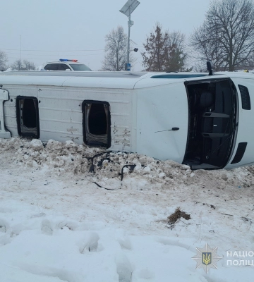 Внаслідок карколомної ДТП на Сумщині постраждали восьмеро людей, - поліція