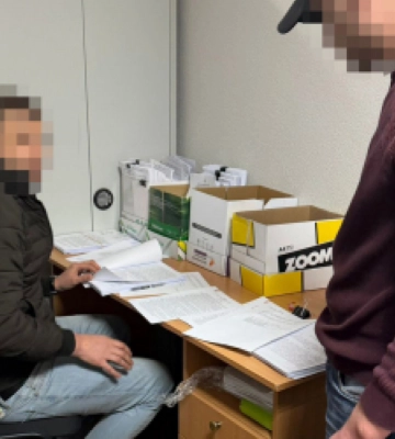 ГБР: Комвзвода в Донецкой области незаконно выплачивал "боевые", как и его подозреваемый предшественник