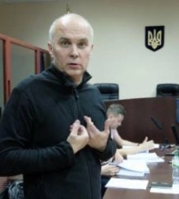Закарпатський нардеп Нестор Шуфрич зможе вийти під заставу та поховати свого батька