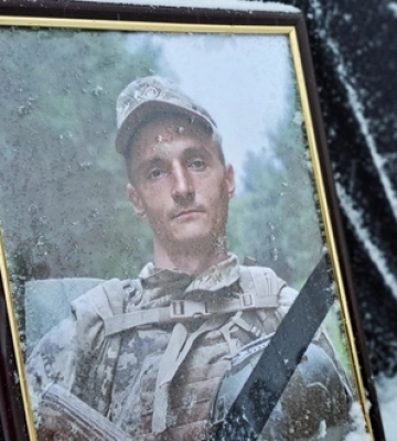 Був світлою людиною: у Ковелі попрощалися із воїном Дмитром Колядою 