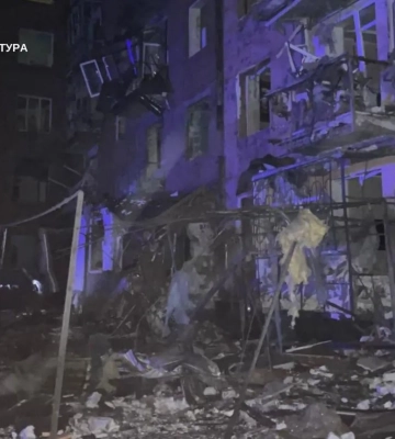 Відео: Збільшилася кількість поранених після влучання балістичних ракет у будинки Кривого Рогу