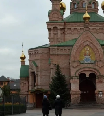Підпільна школа при монастирі УПЦ МП у Києві: чиновники розпочали перевірку закладів, у яких за документами навчалися діти