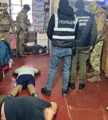 Обрано запобіжний захід киянину, який пересилав метадон та PVP до виправної колонії на Житомирщині