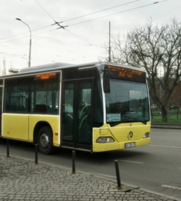 В Одесі курсують автобуси вздовж маршрутів електротранспорту