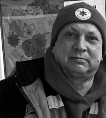 Росія вбила 56-річного медика Сергія Смоляка під час повторного удару по Києву