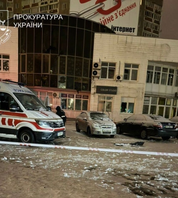 РФ ночным ударом повредила в Киеве посольство страны, помогающей с обменами пленными
