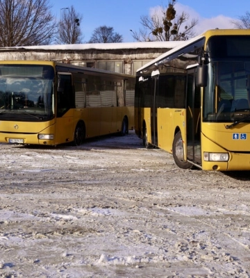 Садовий передав Одесі 10 автобусів