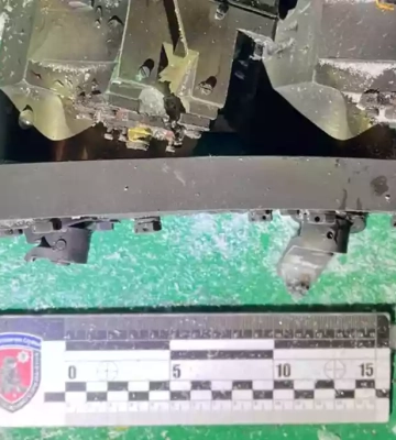 СБУ продемонструвала уламки «Орєшніка», яким рф атакувала Львівщину і кваліфікує цей удар як воєнний злочин
