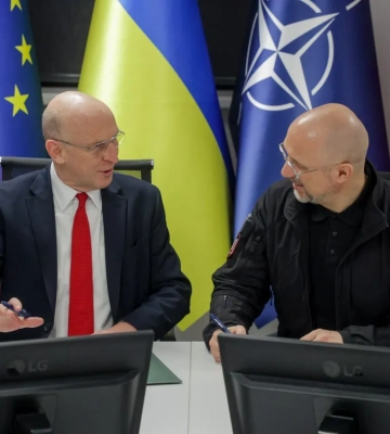 Угода про сторічне партнерство з Британією: Шмигаль і Гілі підписали у Києві дорожню карту щодо оборони