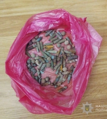 На Волині жителя Рівненщини підозрюють у впливі на іспити в сервісному центрі