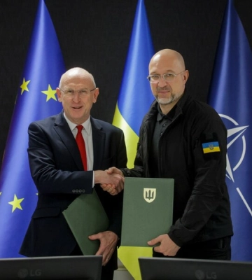 Украина и Великобритания подписали соглашение о 100-летнем партнерстве в оборонной сфере. Что это значит?