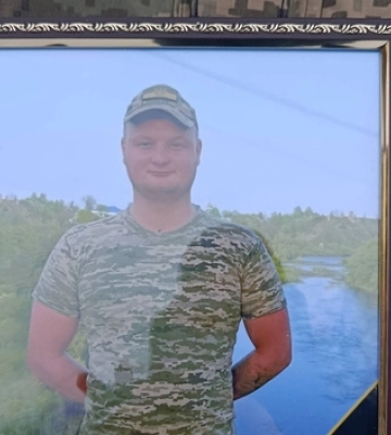 Очі людей були повні сліз: на Волині попрощалися із воїном Богданом Дубенчуком 