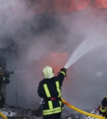 Луцькі рятувальники врятували житловий будинок від пожежі