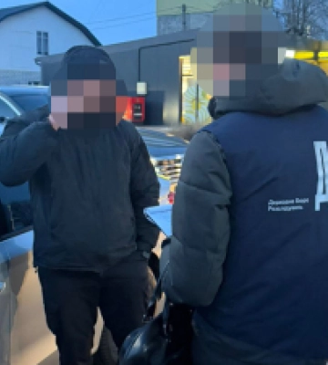 На Волині затримали правоохоронця на хабарі за зняття з розшуку військовозобов’язаного
