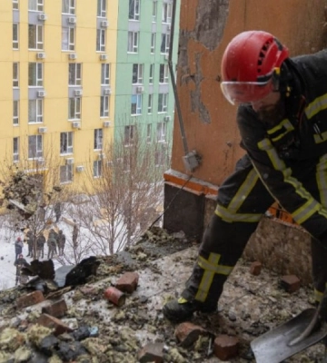 У Києві завершили роботи з ліквідації наслідків масованого російського обстрілу