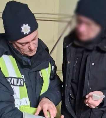 Не пустив в укриття під час атаки: поліція покарала охоронця підземного паркінгу