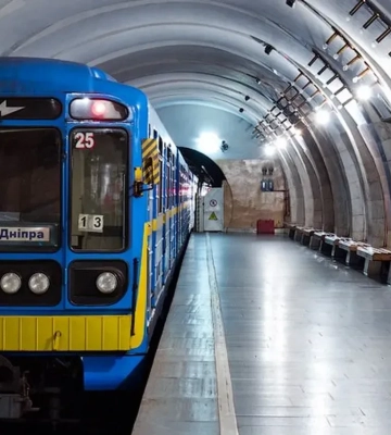 Столичне метро змінює графік руху: час очікування поїзда 10-12 хвилин