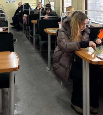 На Київщині запустили сім “Вагонів незламності” – мобільні пункти обігріву на період тривалих відключень