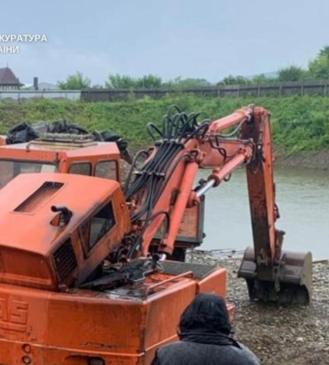 На Буковині викрито незаконний масштабний видобуток піщано-гравійної суміші