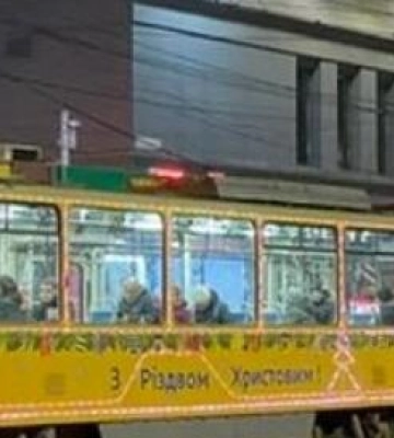 Як у Дніпрі працює громадський транспорт 11 січня