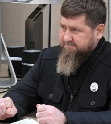 «Штурмовал Киев» из подвала в Грозном. СМИ выяснили, что пропагандистское видео Кадырова в начале вторжения снимали в тюрьме