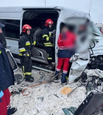 Неподалік кордону з Польщею сталася смертельна аварія: дорогу перекрито