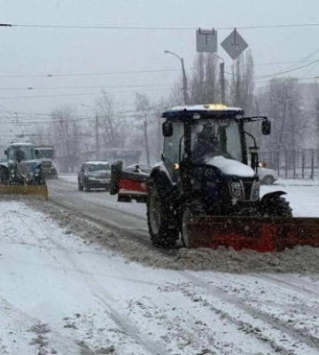 Харьковчан призвали ограничить передвижение на транспорте