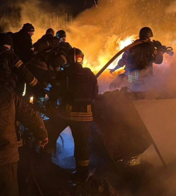 Ворог атакував дронами Київ: спалахнула пожежа в Солом’янському районі