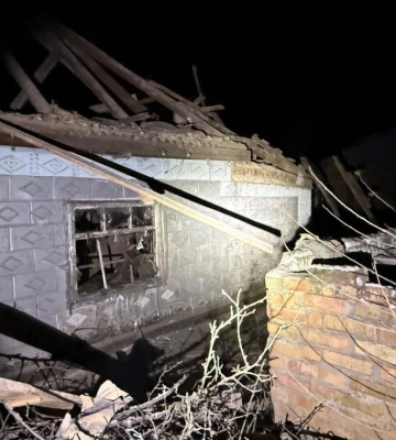 На Дніпропетровщині під час обстрілу постраждав літній чоловік (Фото)