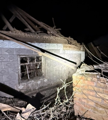 Ворог бив по Дніпропетровщині артилерією та FPV-дронами: постраждав чоловік