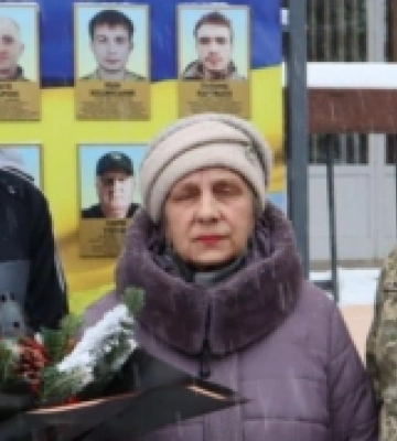 У Луцьку матері загиблого Юрія Кошинського вручили медаль «За жертву крові в боях за волю України»