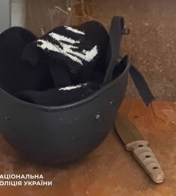 У Києві школяр з ножем напав на вчительку та однокласника