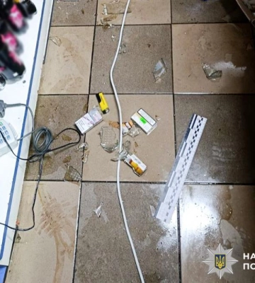 У Рівненському районі поліцейські викрили місцевого жителя на крадіжці з магазину
