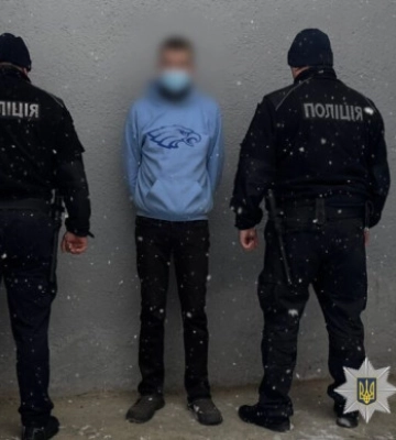 На Закарпатті поліція розкрила два майнові злочини, вчинені під час застілля