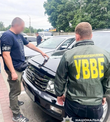 На Рівненщині судитимуть чоловіка, який сприяв незаконному перетину кордону