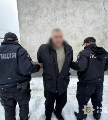 На Закарпатті поліція викрила двох чоловіків, які обікрали знайомих під час застілля