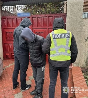 Гранати, набої та наркотики: у Миколаєві затримали 29-річного чоловіка