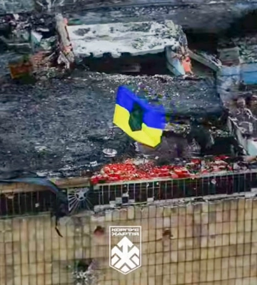 Над міськрадою Куп'янська — український прапор: відео зачистки центру міста