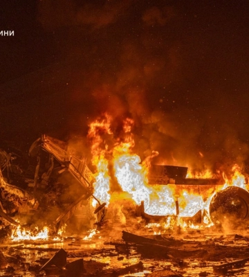 РФ двома хвилями атакувала Одесу: є поранені та пошкодження