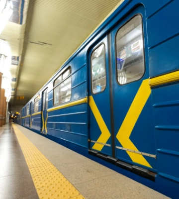 У Києві змінили інтервали руху потягів метро — що слід знати
