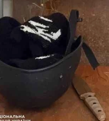 Пришел с ножом на уроки: как в Киеве школьник напал на учительницу и одноклассника