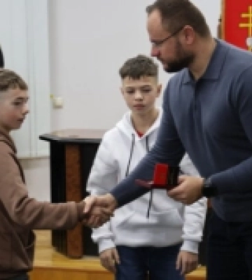 У Луцьку рідним 10 загиблих воїнів вручили державні нагороди