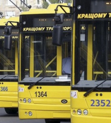 У Києві обмежують роботу наземного електротранспорту на правому березі