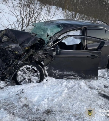 Поліція Вінниччини встановлює обставини двох ДТП, в яких постраждали шестеро людей