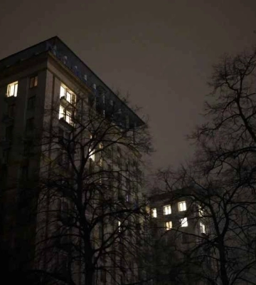 Автобуси замість трамваїв у Києві: пасажири скаржаться на збої у додатках та довге очікування