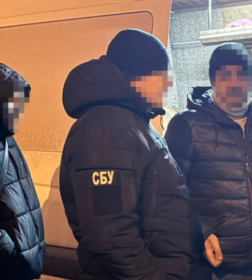 В Ивано-Франковской области перевозчик организовал переправку уклонистов в Румынию и Молдову за 12500 евро