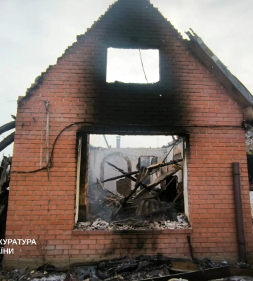 Одинадцятирічна дитина поранена внаслідок авіаудару по селу в Харківській області