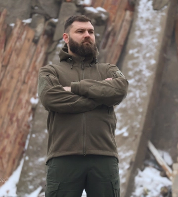 Хоронив загиблих, а потім пішов у бій: історія «Ворона» зі Сталевої Сотки