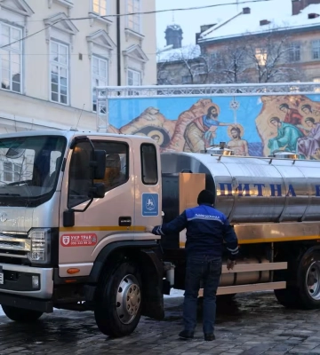 У Львові триває ліквідація аварії на водогоні: для мешканців встановлять ємності з водою